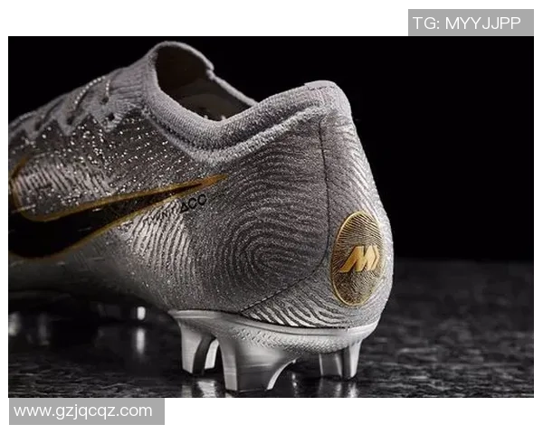 刻有球星名字的限量版足球鞋探索与收藏价值分析