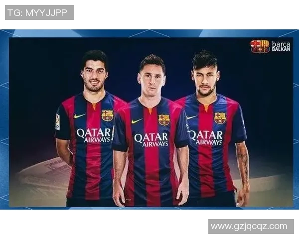 足球巨星巅峰瞬间回顾：传奇时刻与荣耀成就的辉煌历程